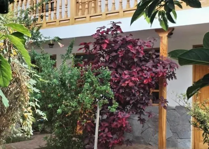 The White House 3* Ollantaytambo