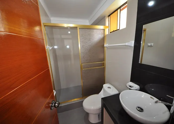 Hotel The White House 3*